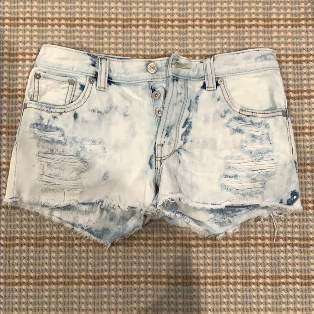 Aritzia Talula Jean shorts Acid wash size: 26